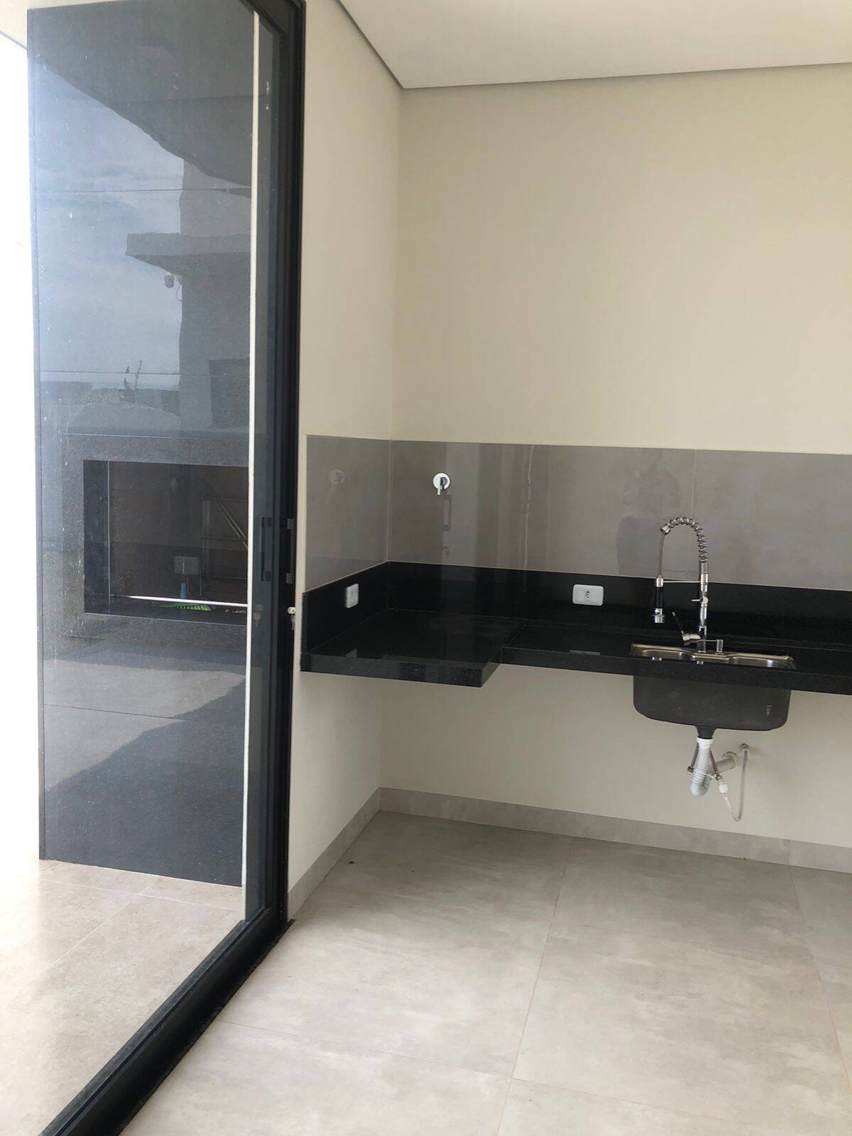 Casa, 1 quarto, 154 m² - Foto 31