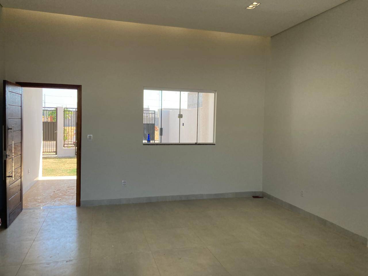 Casa à venda com 2 quartos, 83m² - Foto 4