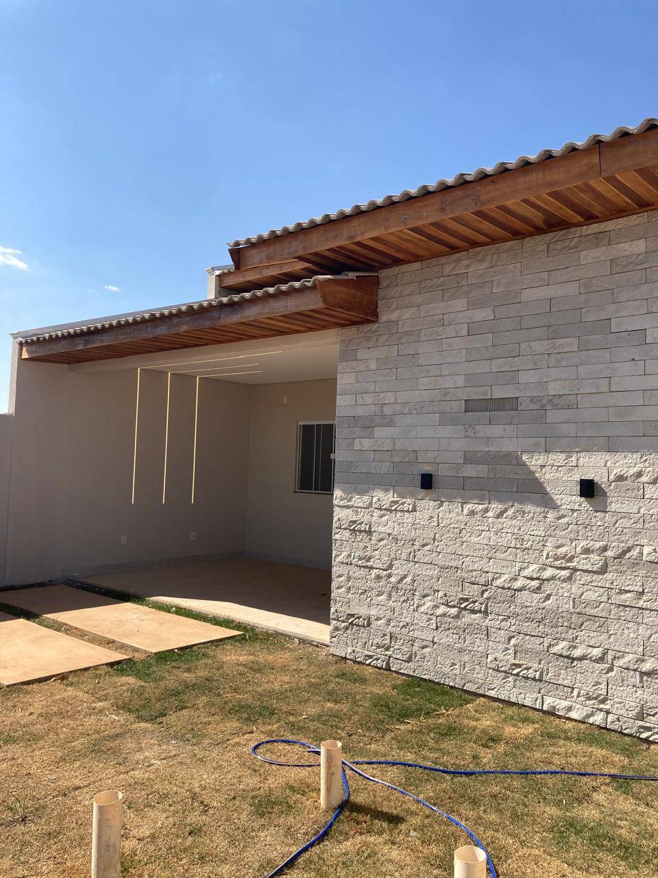 Casa à venda com 2 quartos, 83m² - Foto 3